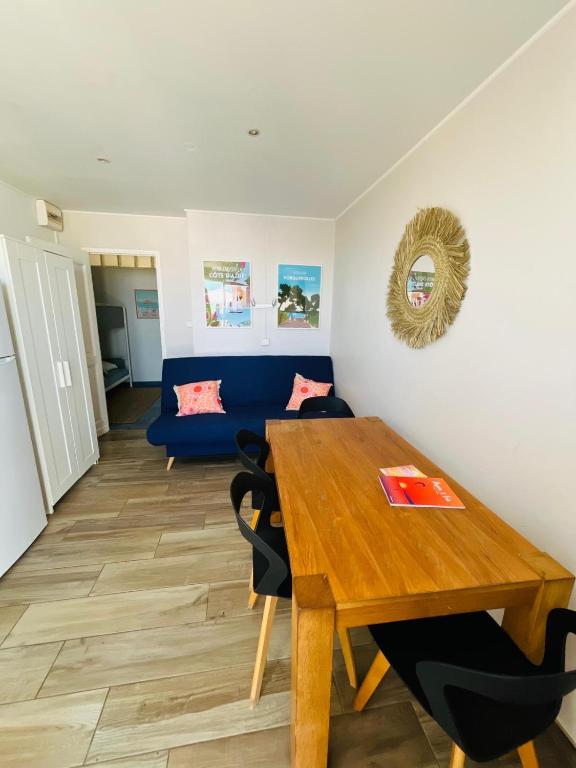 APPARTEMENT 6 PERSONNES VUE MER 30 M DE LA PLAGE - 2