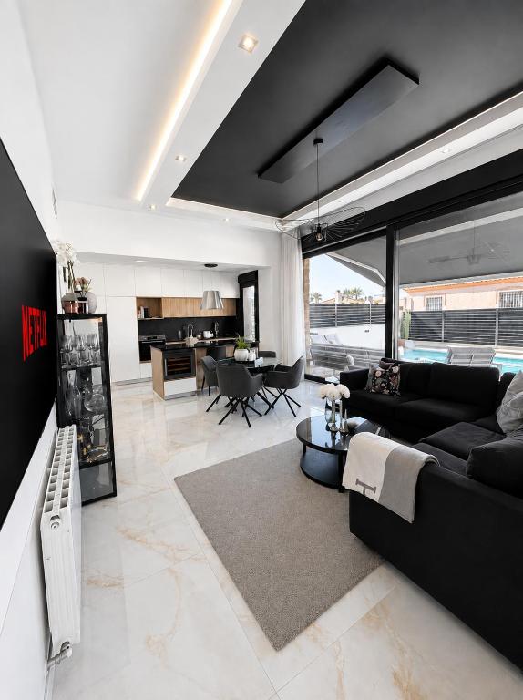 Large Villa with Private Pool and Sauna PMT37 - 3