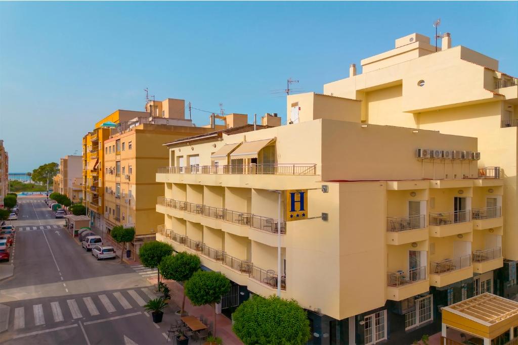 Hotel Madrid - 1