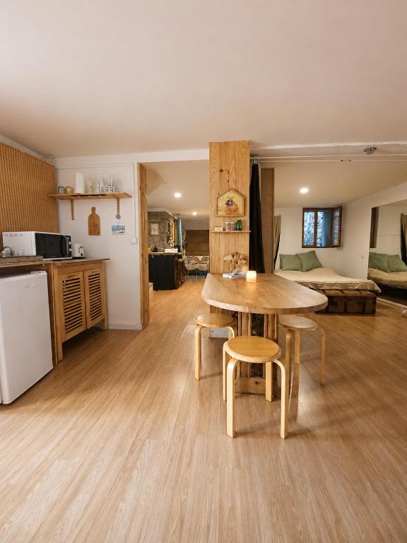 Joïa -Patio Grand Studio 38 m carré au cœur de Marseillan - 1