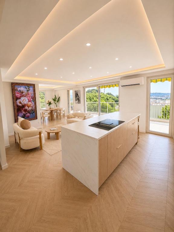MAGNIFIQUE 3 PIÈCES 80m2 ANTIBES AVEC PISICINE - 1