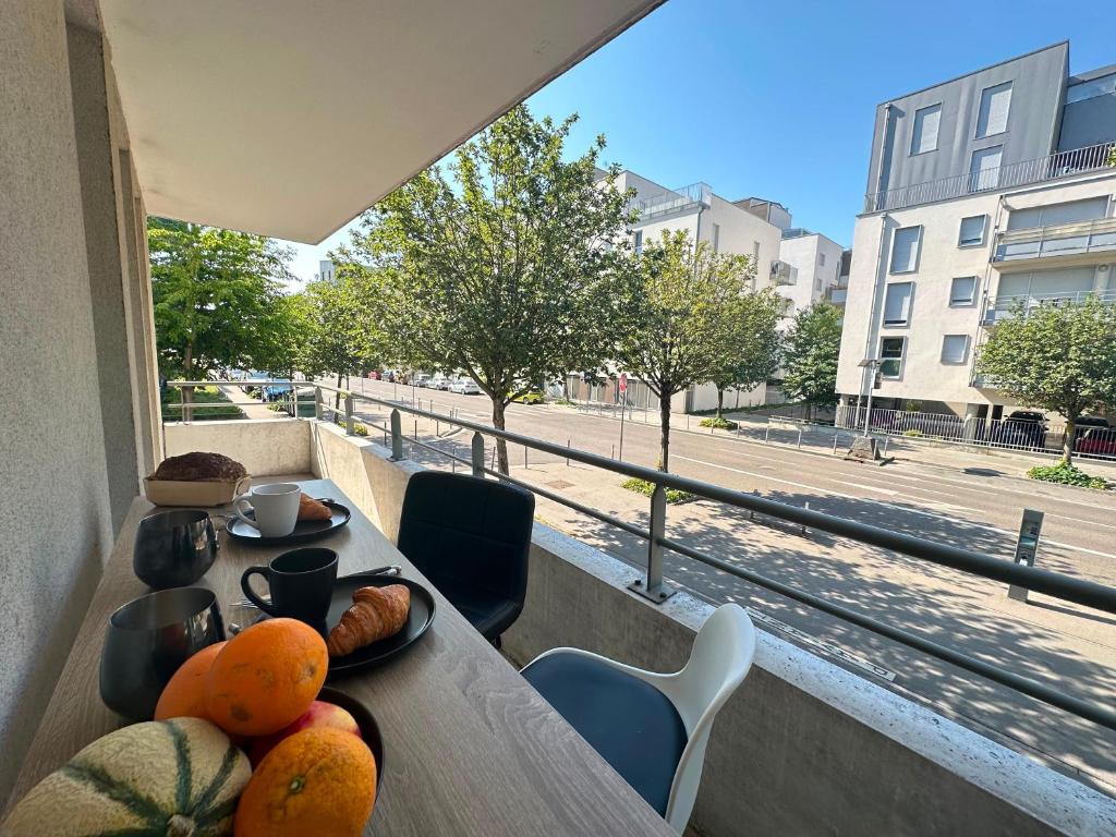 N L Express 117 Chaligny agréable 3 à 6 personnes Parking avec supplément et terrasse - 1