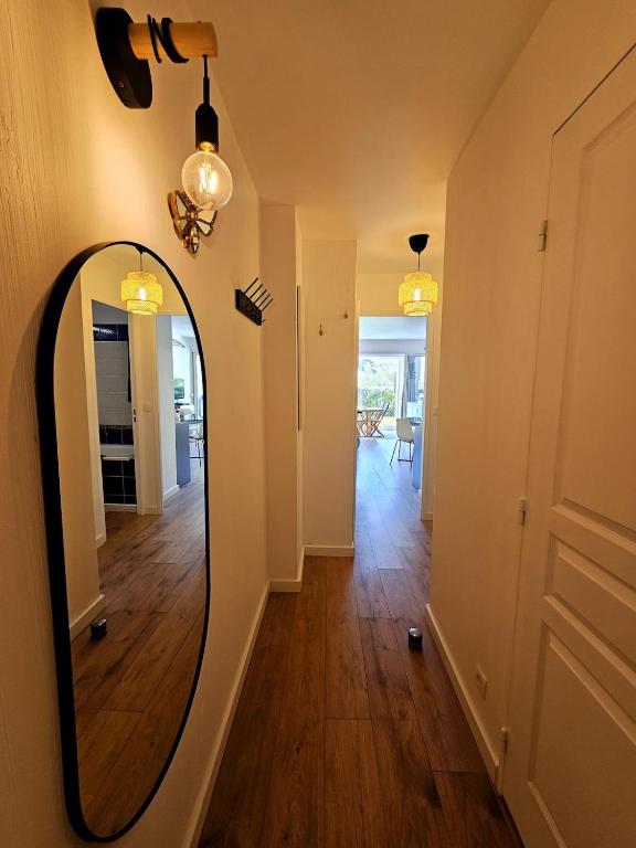T2 Ground floor, 4 beds, pool, sea access - 5