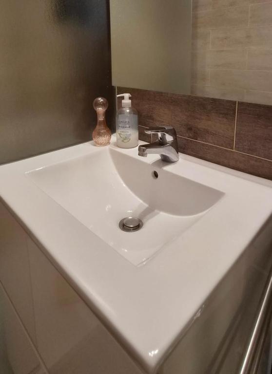 Appartement cosy, espace nuit & parking privé Annecy proche centre - 4
