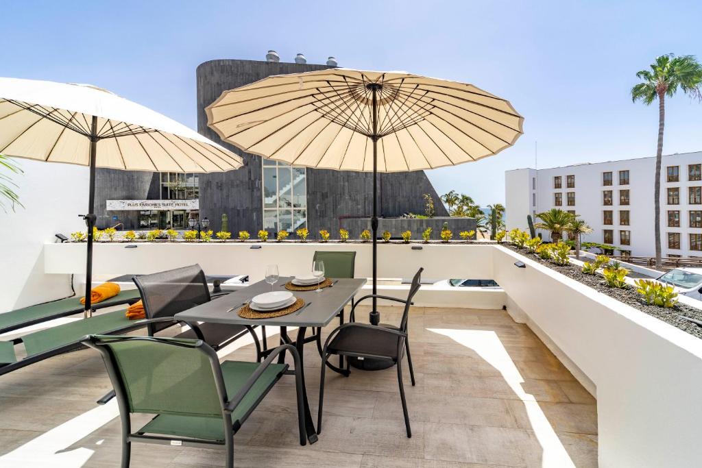 Luxury Apartment Playa Chica - 2