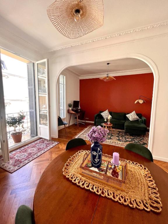 Apartment in Carré D'or near Promenade des Anglais - 1