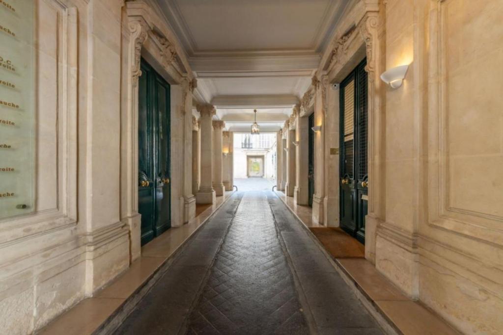 Duplex, Paris 8 - 4