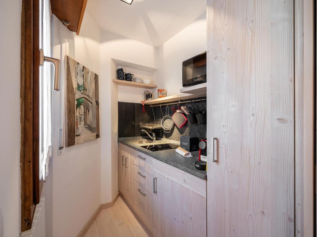 Casa di Gio, close to the center with balcony and beautiful views - 3