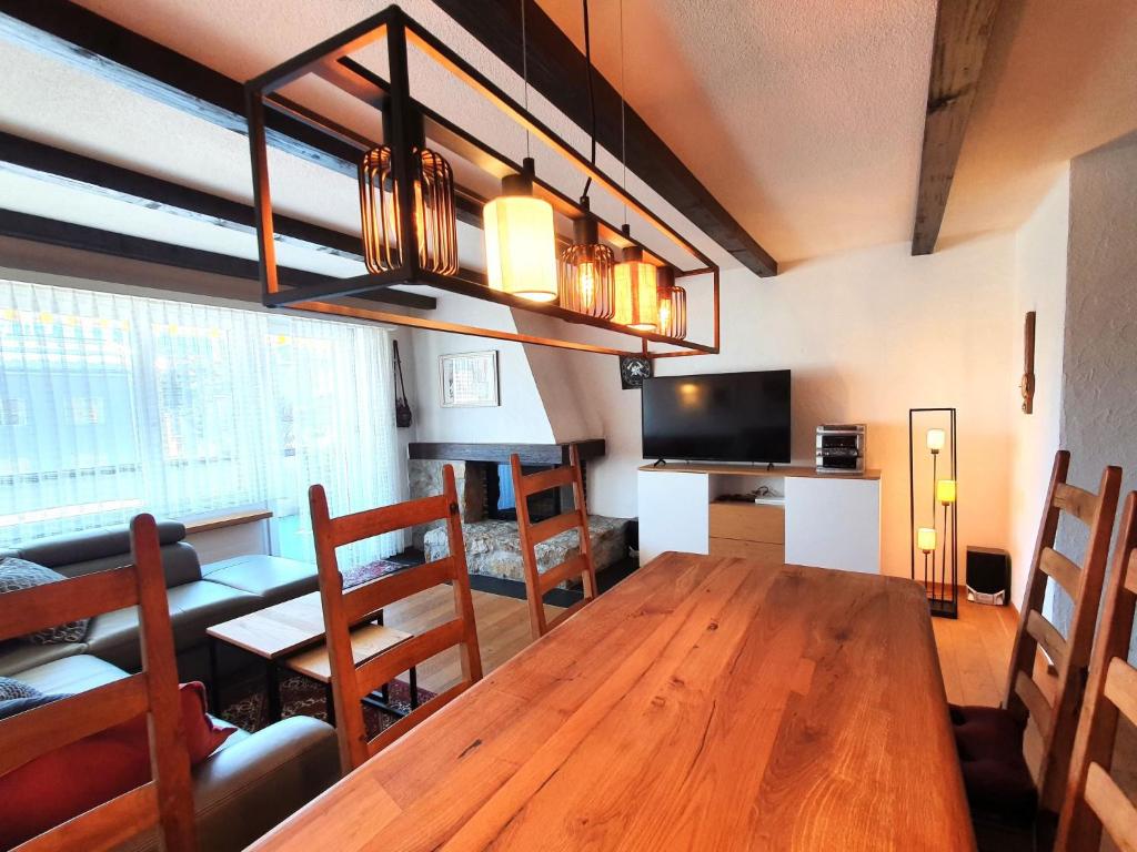 Apartment Via Sulten 12 by Interhome - 2
