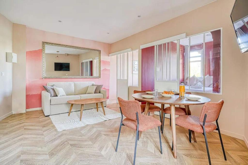 2-Bedroom Air-Conditioned Apartment in the Heart of Paris 17th - 2