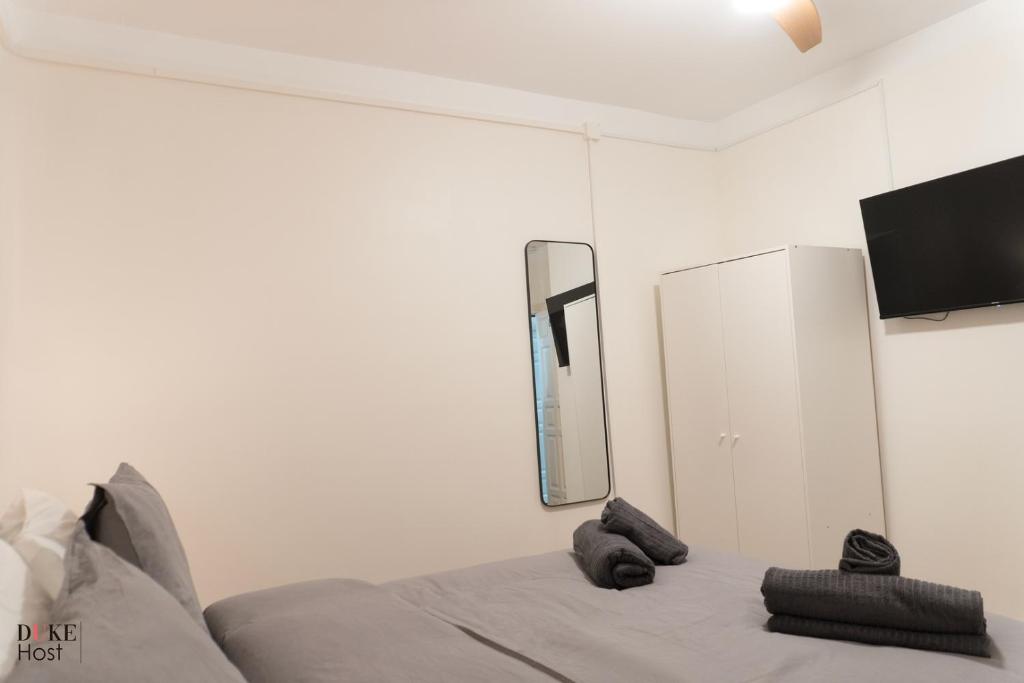 Malasaña Urban Rooms | Interior Double Room - 2