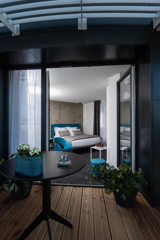 Teneo Apparthotel Talence Espeleta photo