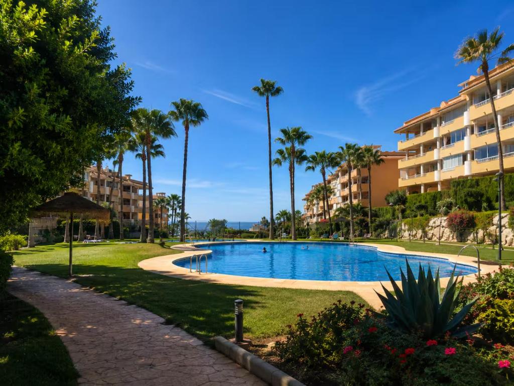 Ático duplex cerca de la playa, con piscina, jardines y parking - 4