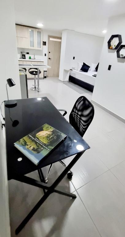 Modern studio, workspace, and full kitchen - 4