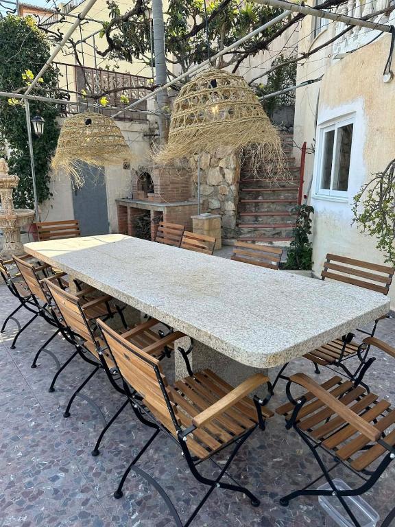 Luxury villa - short walk to beach and city - 4