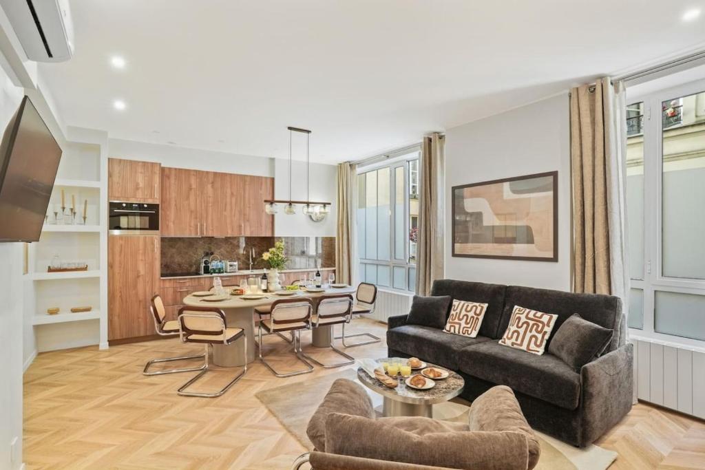 Lavie Maison - Near City Hall, Paris - 3