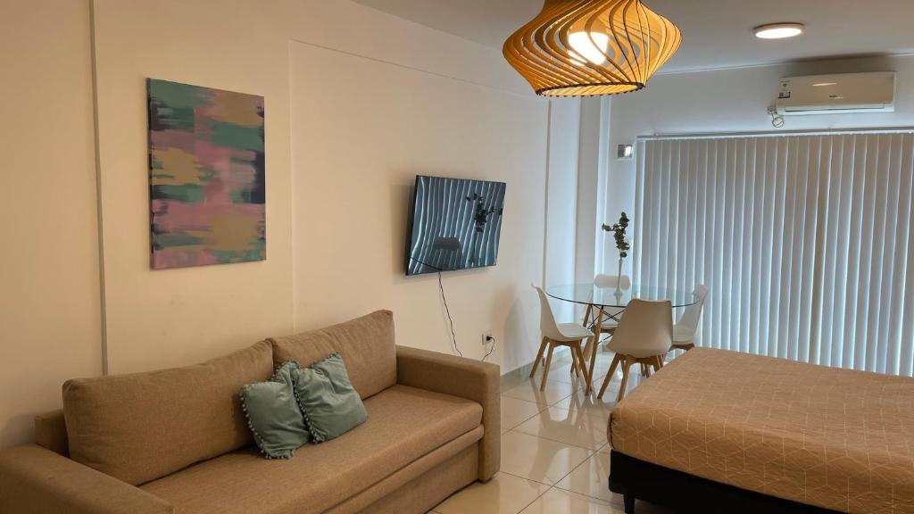 Charming Apt with Balcony on Corrientes Ave - 2