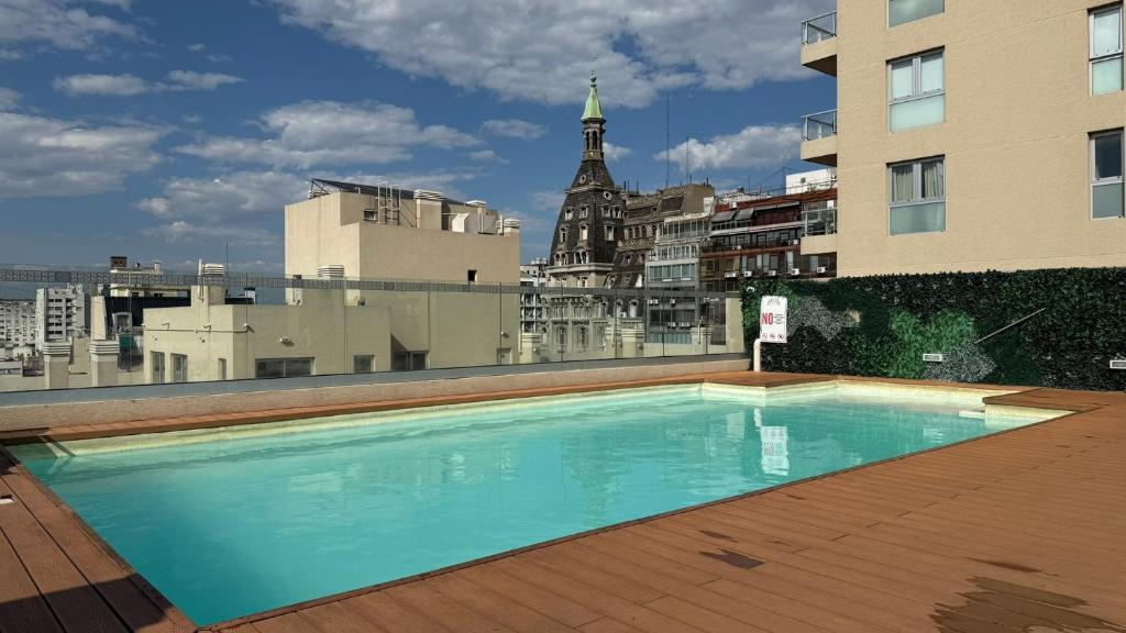 Premium Studio in Historic Landmark Building - 2