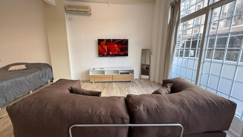 Modern Studio at Obelisco with Gaming Zone - 5