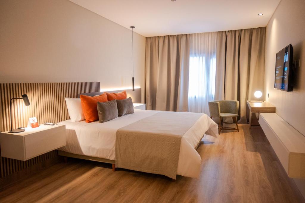Howard Johnson Hotel, Spa & Convention Center Bahia Blanca - 2