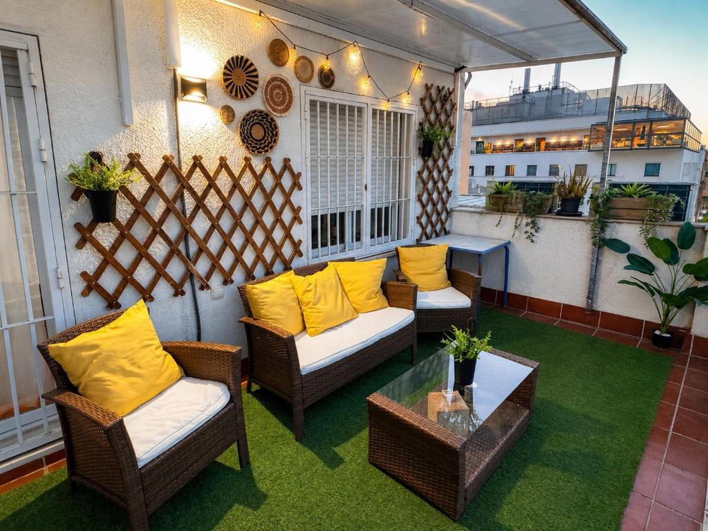 Ático espectacular en pleno centro, parking Gratuito y terraza privada - 1