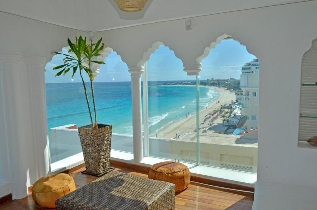 Amaizing Pent House on the Beach - 5