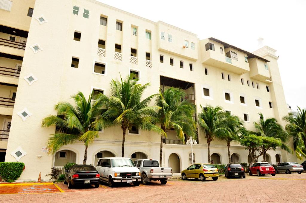 Amaizing Pent House on the Beach - 3