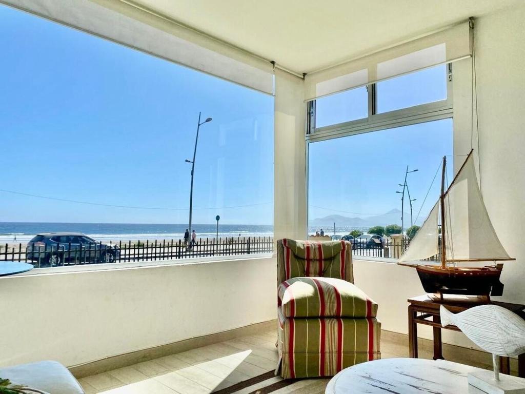Maravilloso piso bajo primera linea Av del Mar - 3