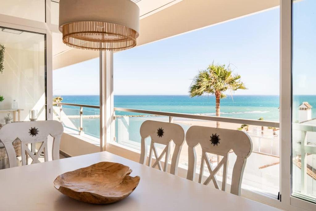 Apartamento de lujo en la playa con vista al mar - 3