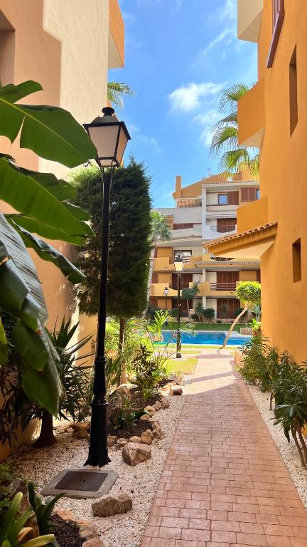Punta Prima - Charming Spanish Apartment with South-Facing Terrace by the Sea - 1