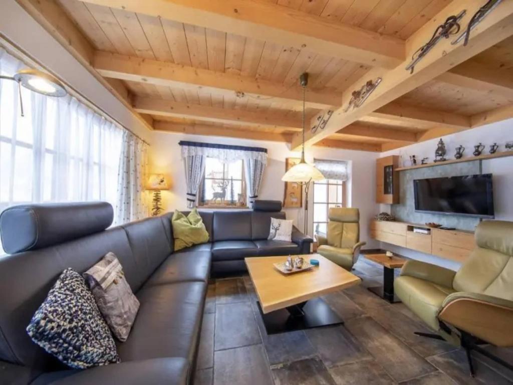 Sunlit Alpine Chalet Stay - 3