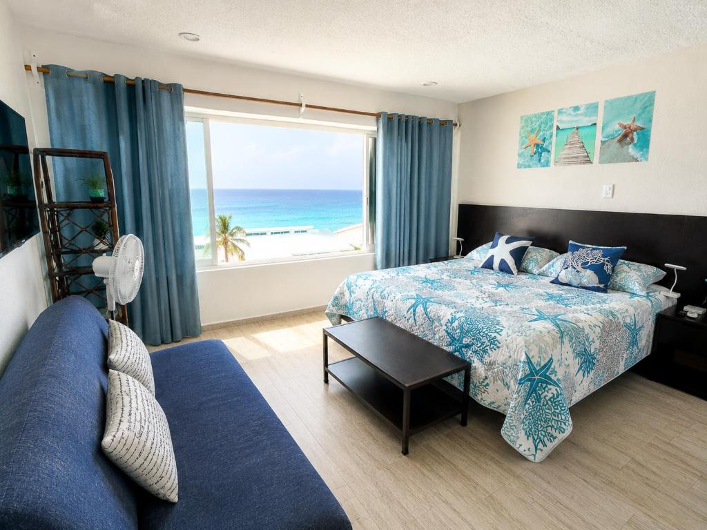 Spectacular Beachfront Penthouse with private Ocean View Terrace Brisas Shores 2 bedrooms - 5
