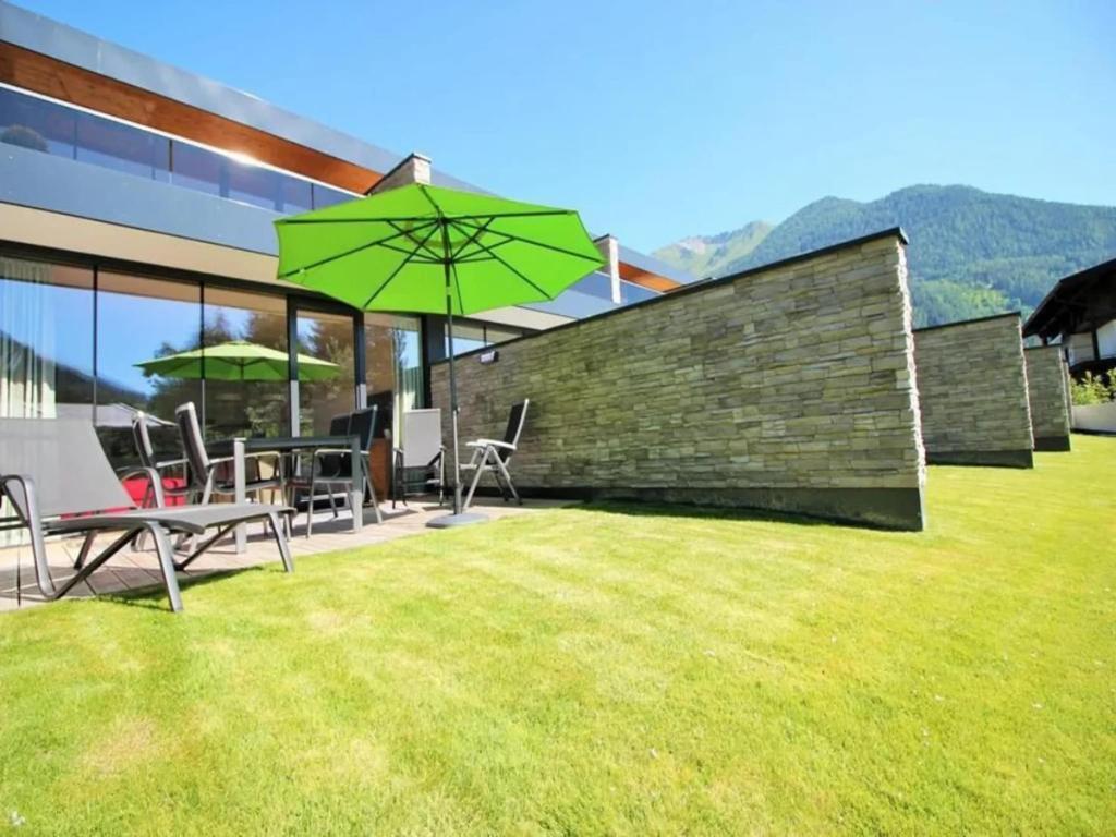 Modern Neukirchen Apartment for 8 - 5