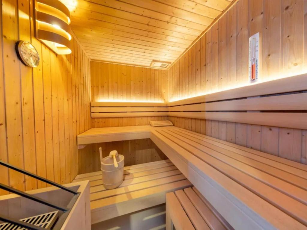 Premium Mountain Chalet for 10 - 5