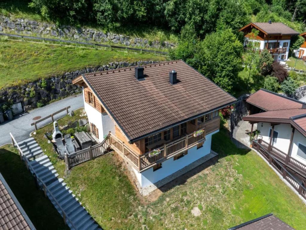 Spacious Chalet with Parking - 5