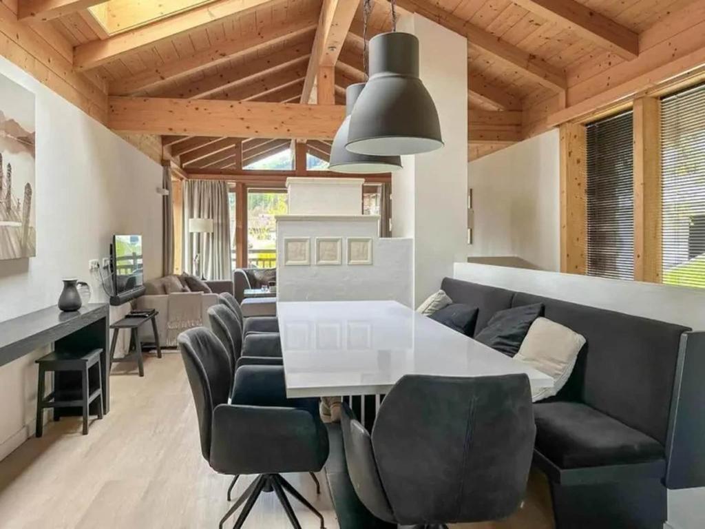 Chalet Retreat with Sauna in Wald - 3