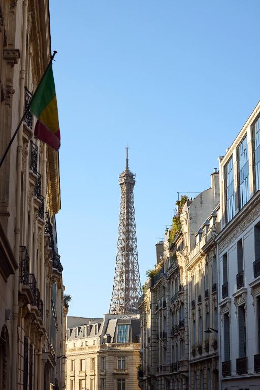 An Incredible 3-Bed 3-Bath at the Trocadéro - Eiffel Tower - 2