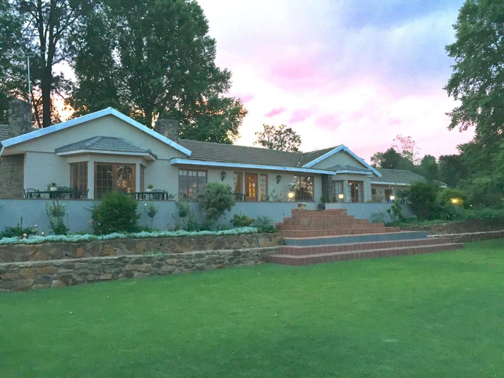 Entrance, Notting Hill Lodge in Howick
