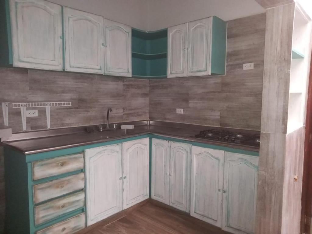 Habitación con 3 acomodaciones en Zona Central, Santa Marta - 2