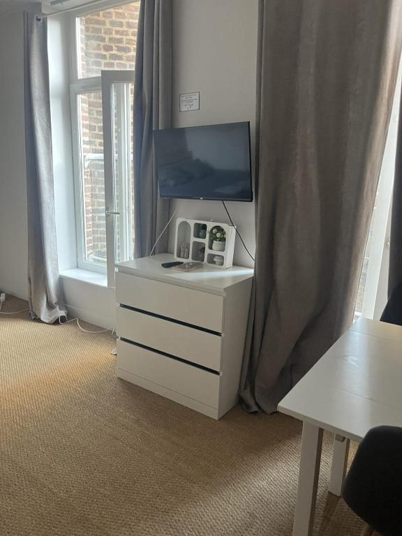 Logement 4 voyageurs face Gare Lille Flandres - 5