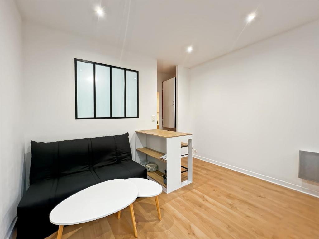 Renovated Paris apartment near métro, shops ans train station - 3