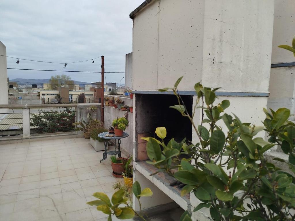 Departamento con Terraza, Parrilla y Fácil Acceso - 5