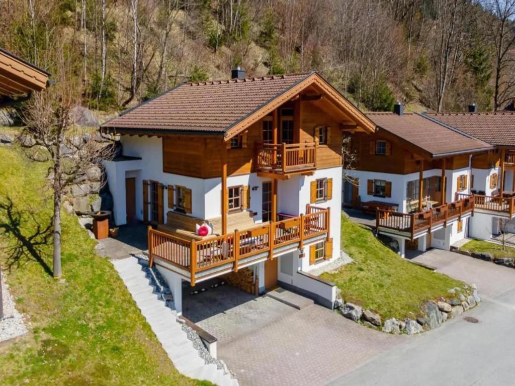 Comfortable Alpine Chalet for 12 - 1