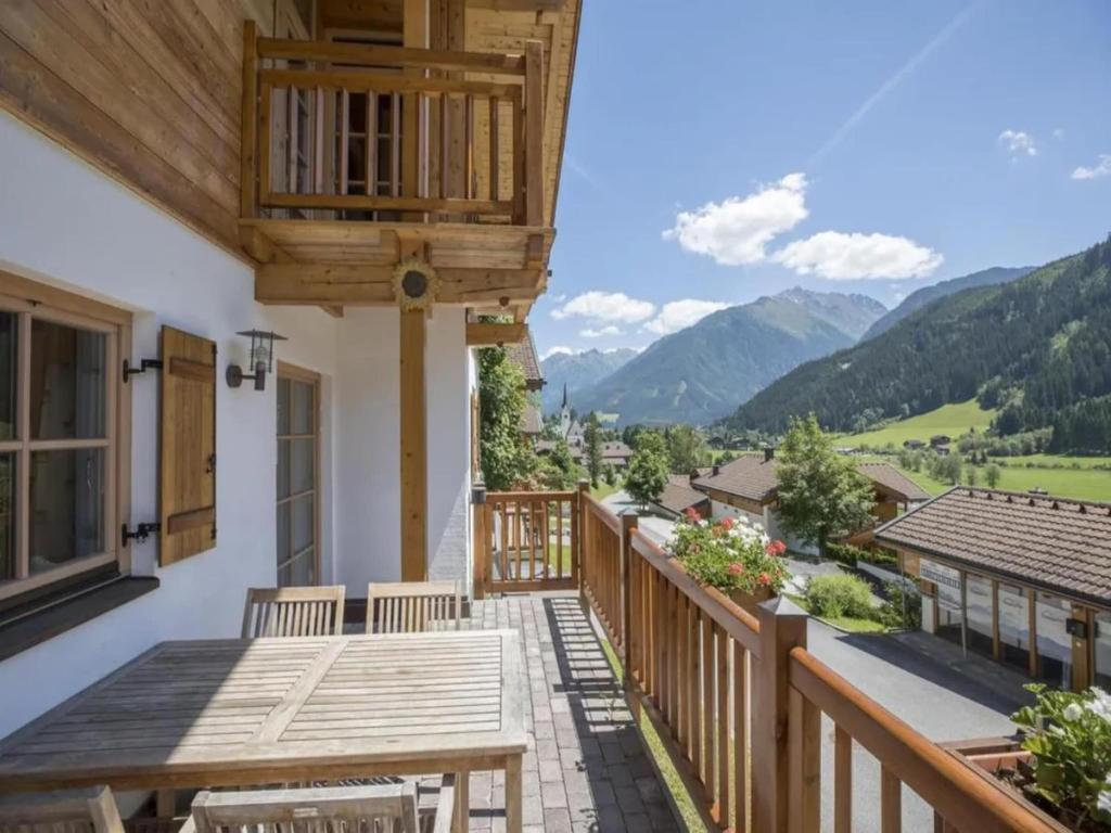 Spacious Detached Chalet in Holiday Village - 3