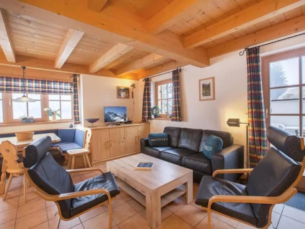 Chalet with Mountain Views in Wald - 2