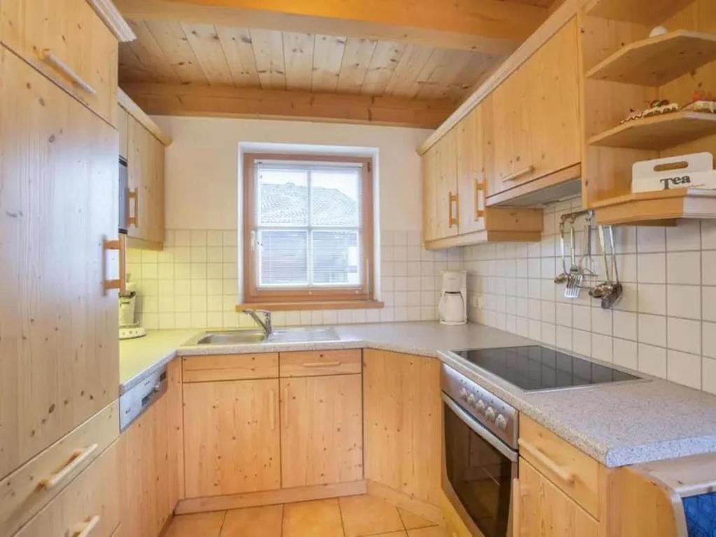 Chalet with Mountain Views in Wald - 4