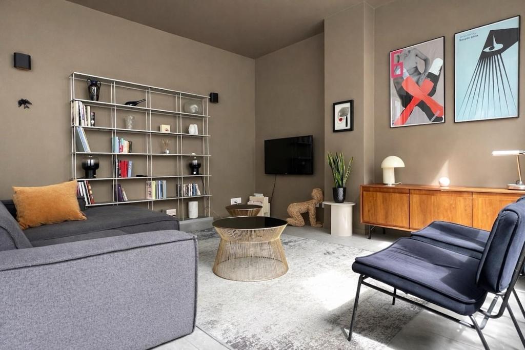 Central architect air-conditioned 1BR with Terrace - 3