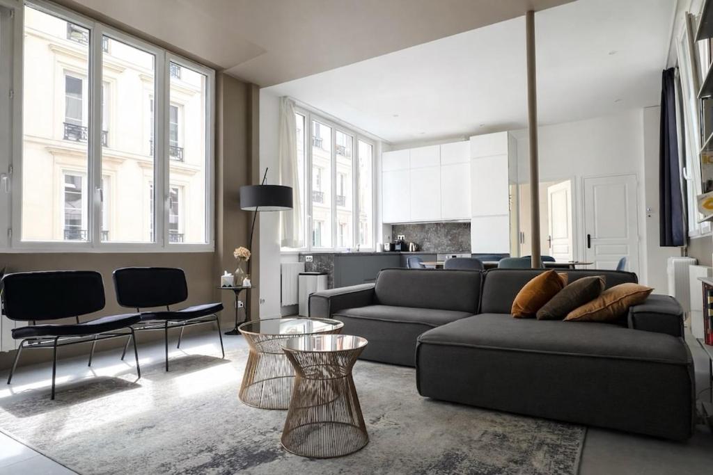 Central architect air-conditioned 1BR with Terrace - 2