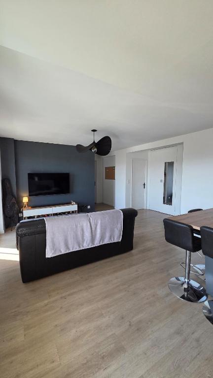T3 neuf, 2 balcons, clim, garage, vue dégagée - 4