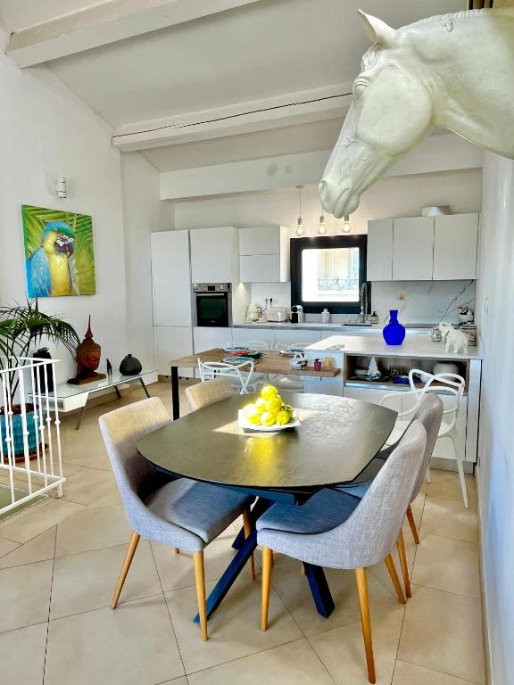 Duplex de 95 m2 sur le port, 17m2 de terrasse,parking - 4